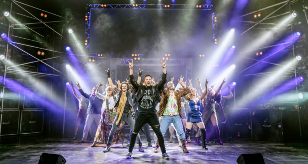 review image for rock of ages at New Wimbledon Theatre
