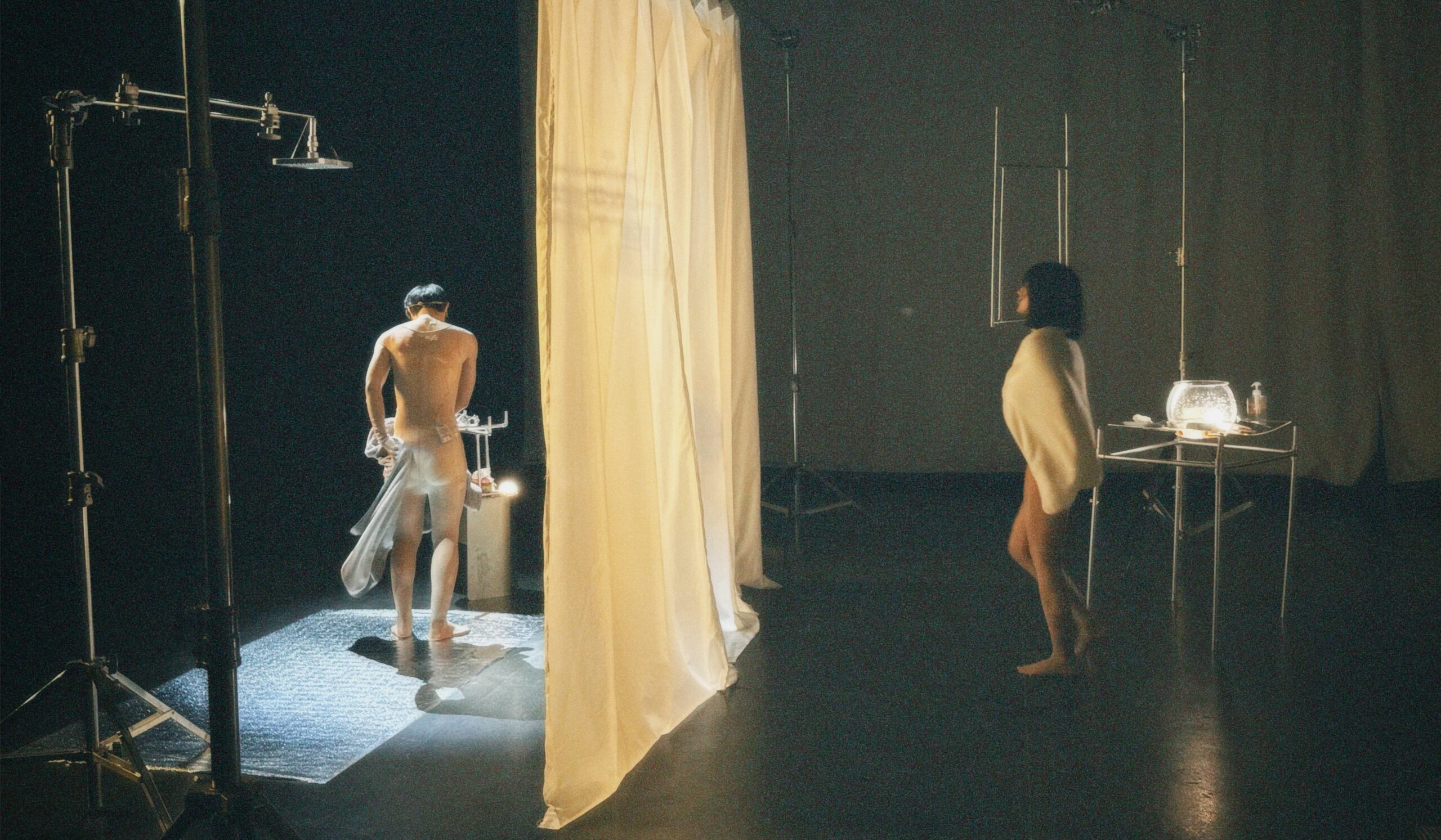 Review: Bathroom, Etcetera Theatre